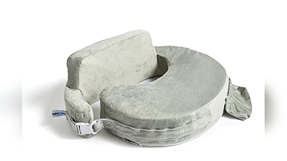 Best Breastfeeding Pillow for Football Hold