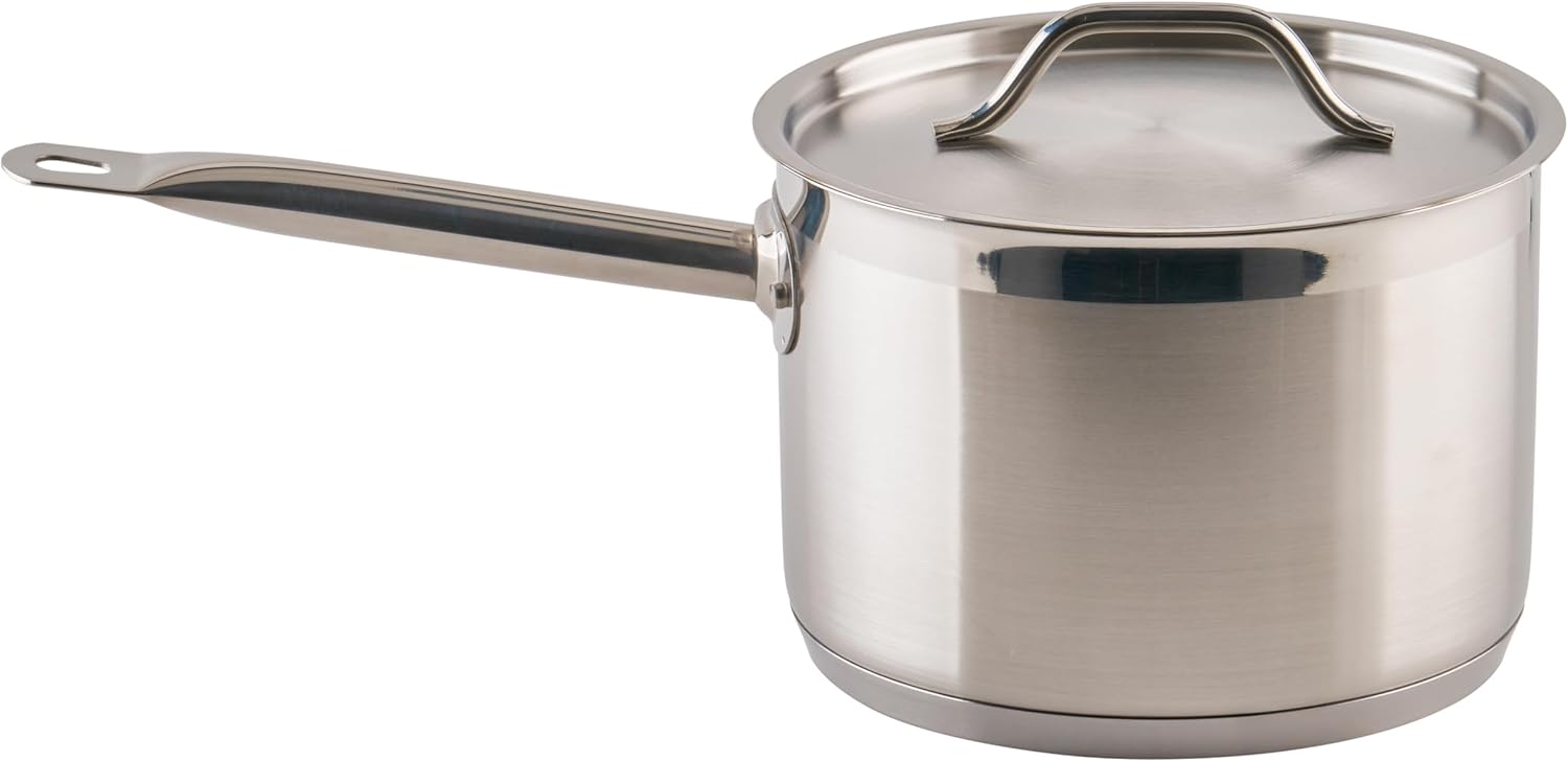Winco Heavy-Duty 4.5 Quart Stainless Steel Sauce Pan with Cover, Profe