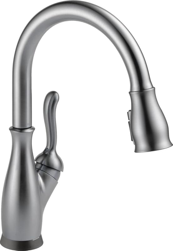 Delta Leland Traditional Touch Kitchen Faucet with Pull Down Sprayer, 