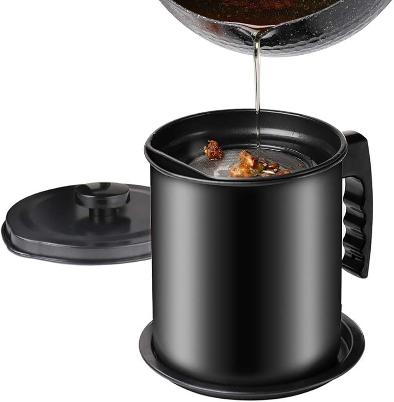 Cambom 1.3L Iron Bacon Grease Container with Fine Mesh Strainer & Remo