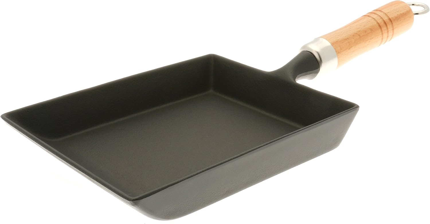 Iwachu Iron Tamagoyaki Japanese Omelette Pan, Durable Cast Iron Skille